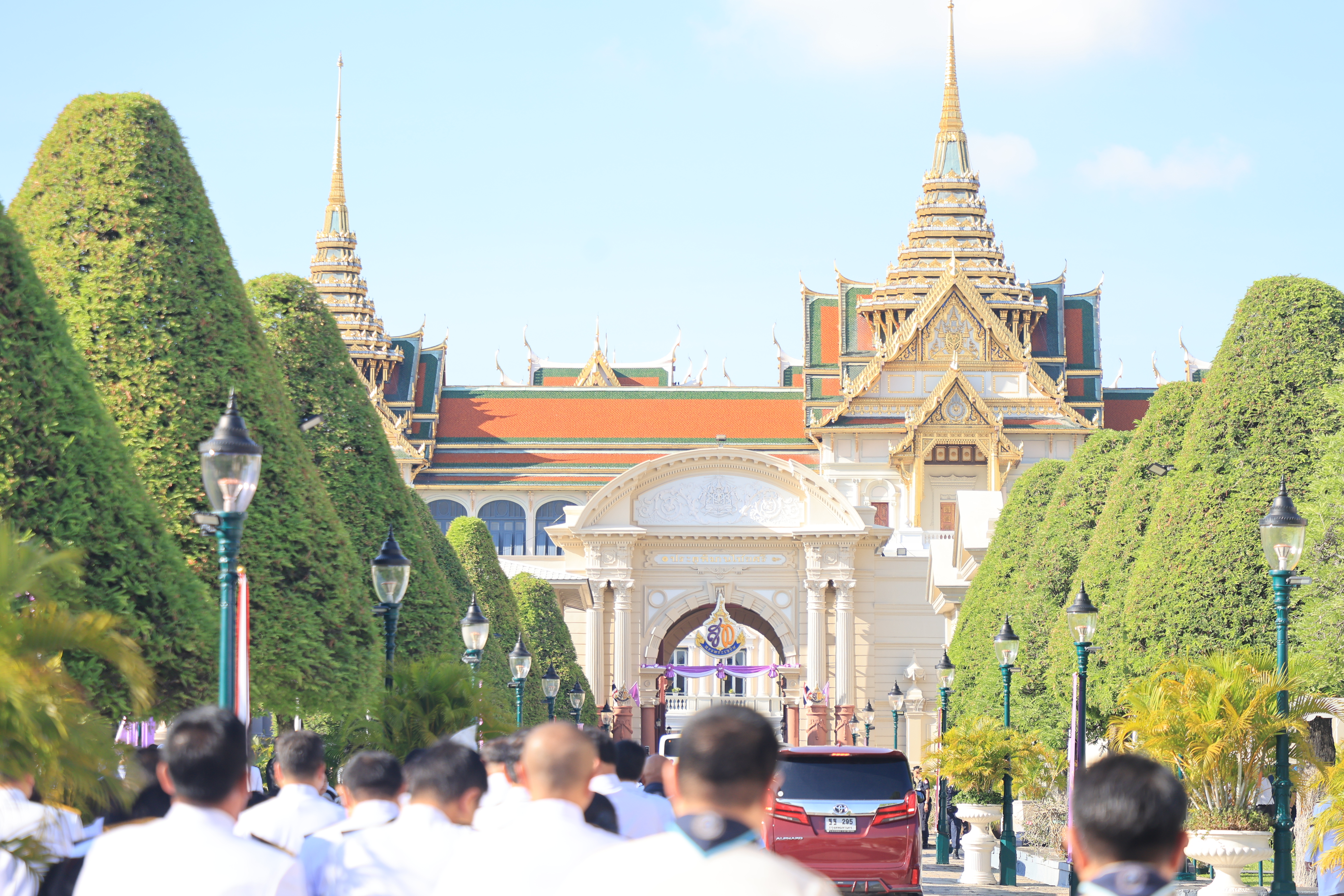 title - เลขาธิการ ส.ป.ก. ลงนามถวายพระพร สมเด็จพระนางเจ้าฯ พระบรมราชินี เนื่องในโอกาสวันเฉลิมพระชนมพรรษา 48 พรรษา 3 มิถุนายน 2569  ณ ศาลาสหทัยสมาคม พระบรมมหาราชวัง